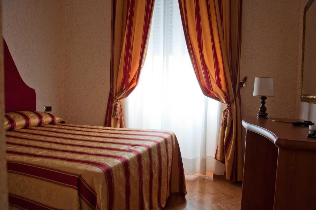 Hotel Brignole Genoa Room photo